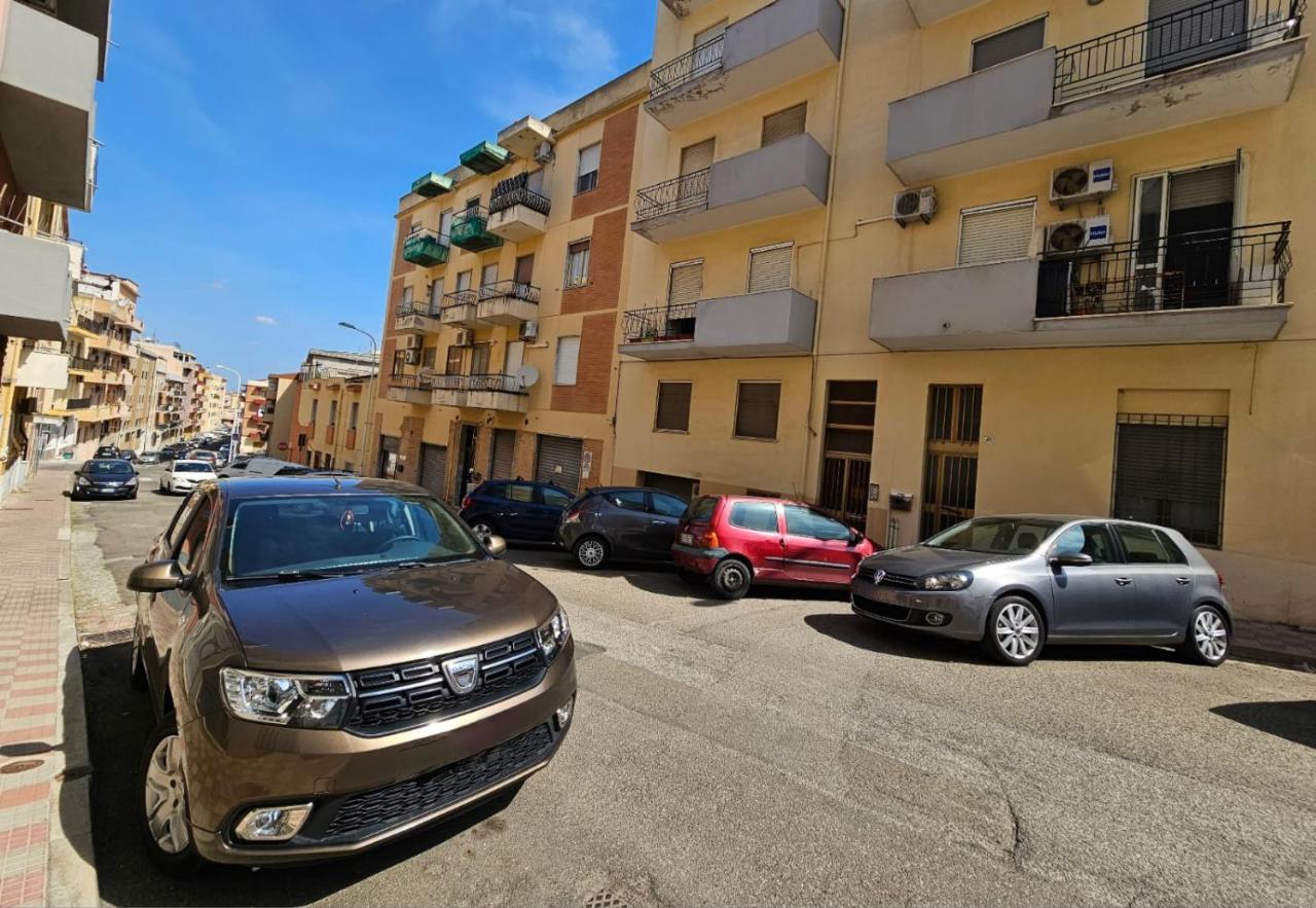 Valery House Lägenhet Cagliari Exteriör bild
